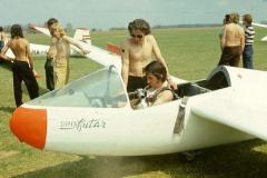 1976_1_20100418_1948552378